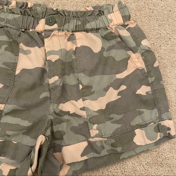 Aerie Camo Shorts Size Small - Picture 4 of 4